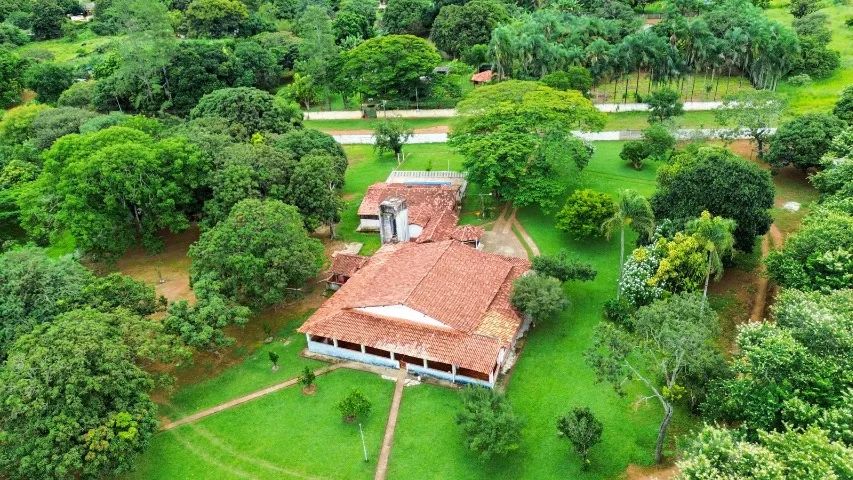 VENDE CHÁCARA - ESTÂNCIA CENTRO OESTE 