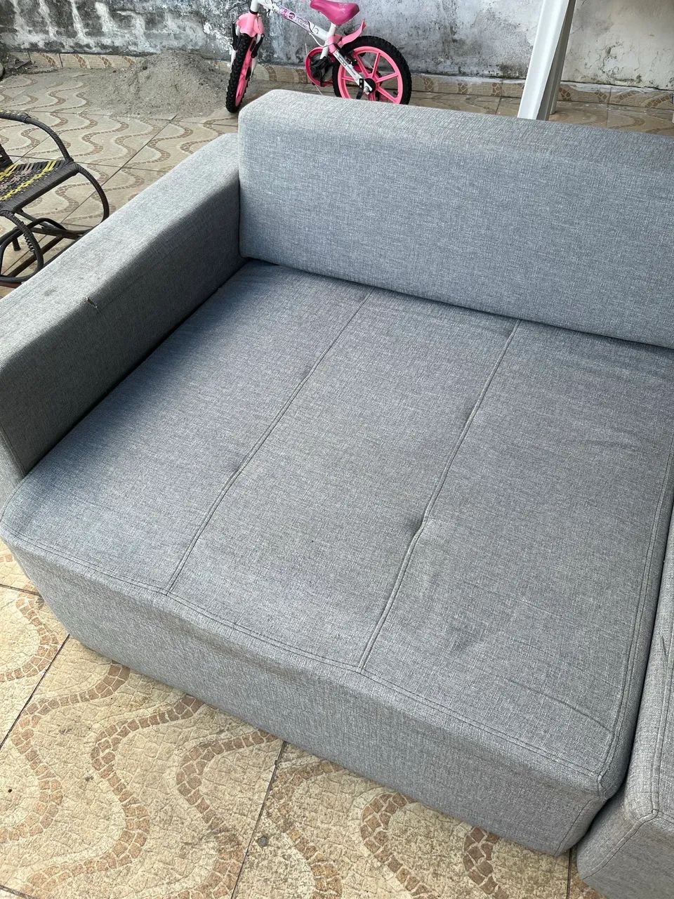     Sofá Retrátil Cinza 2,40m - Excelente Estado - Foto 2