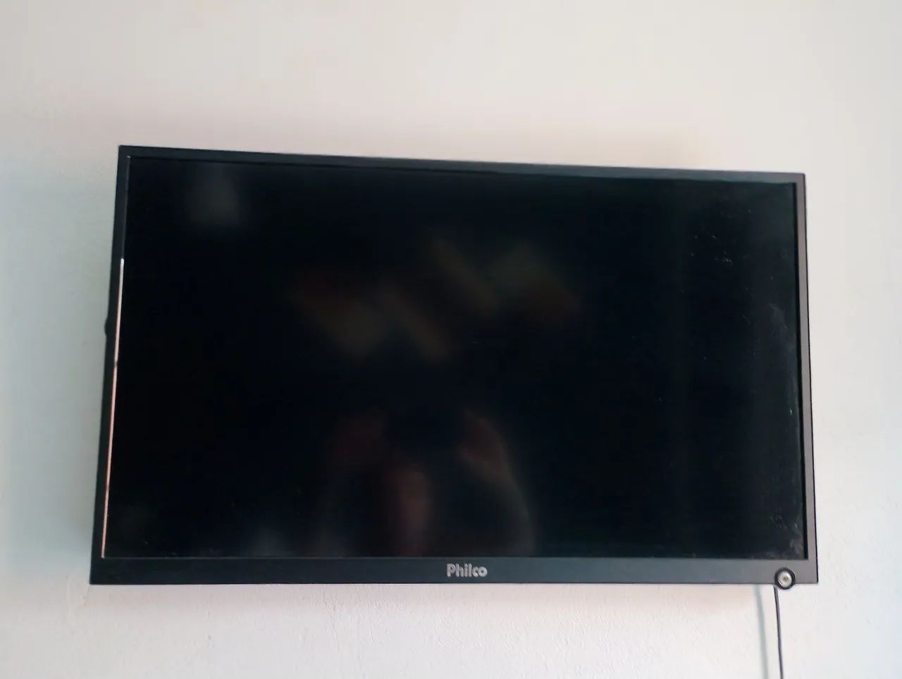 2 televisão 32 polegadas ,1 Philco e  1 AOC pra ir embora 