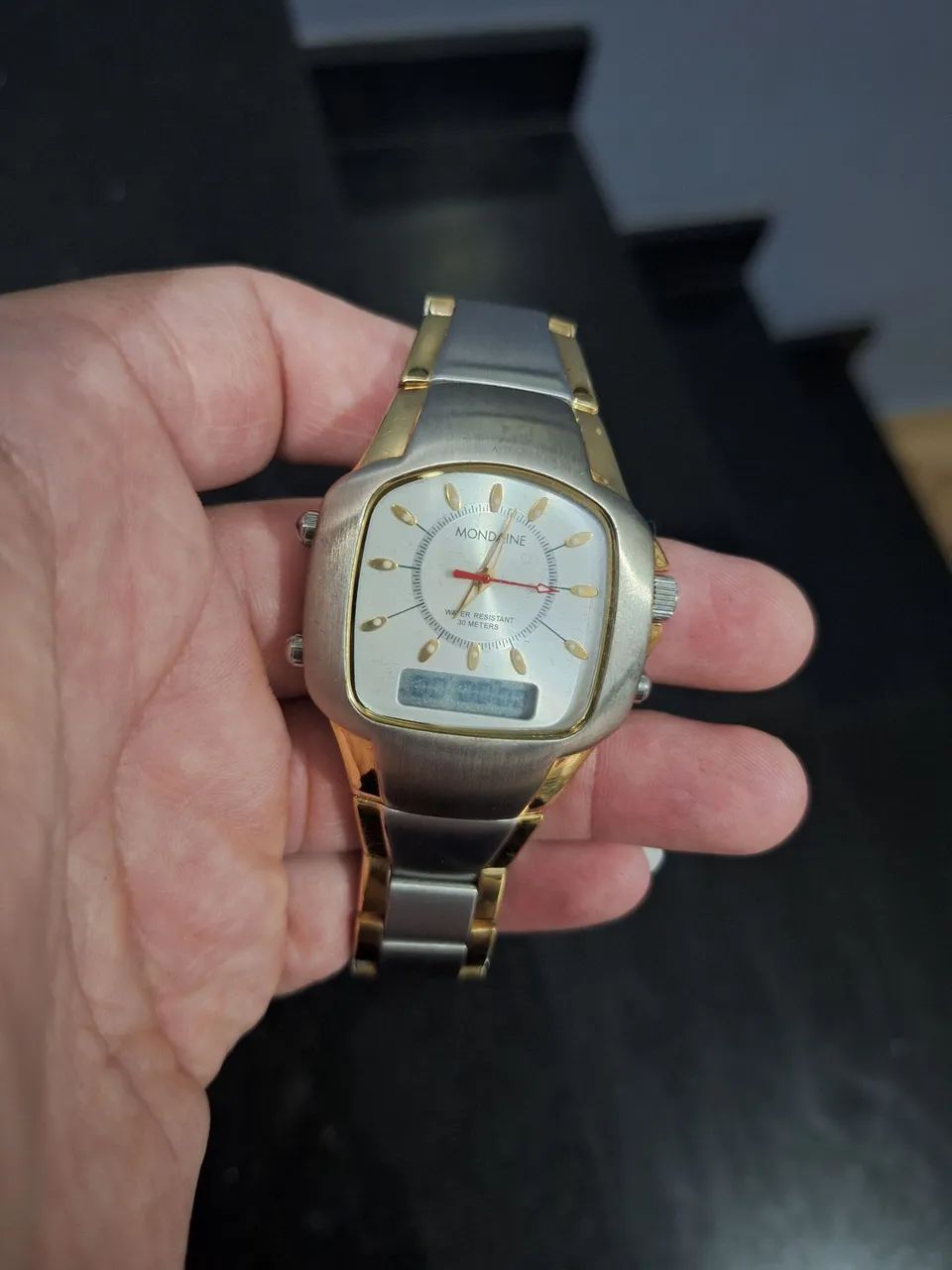 Relógio mondaine original 