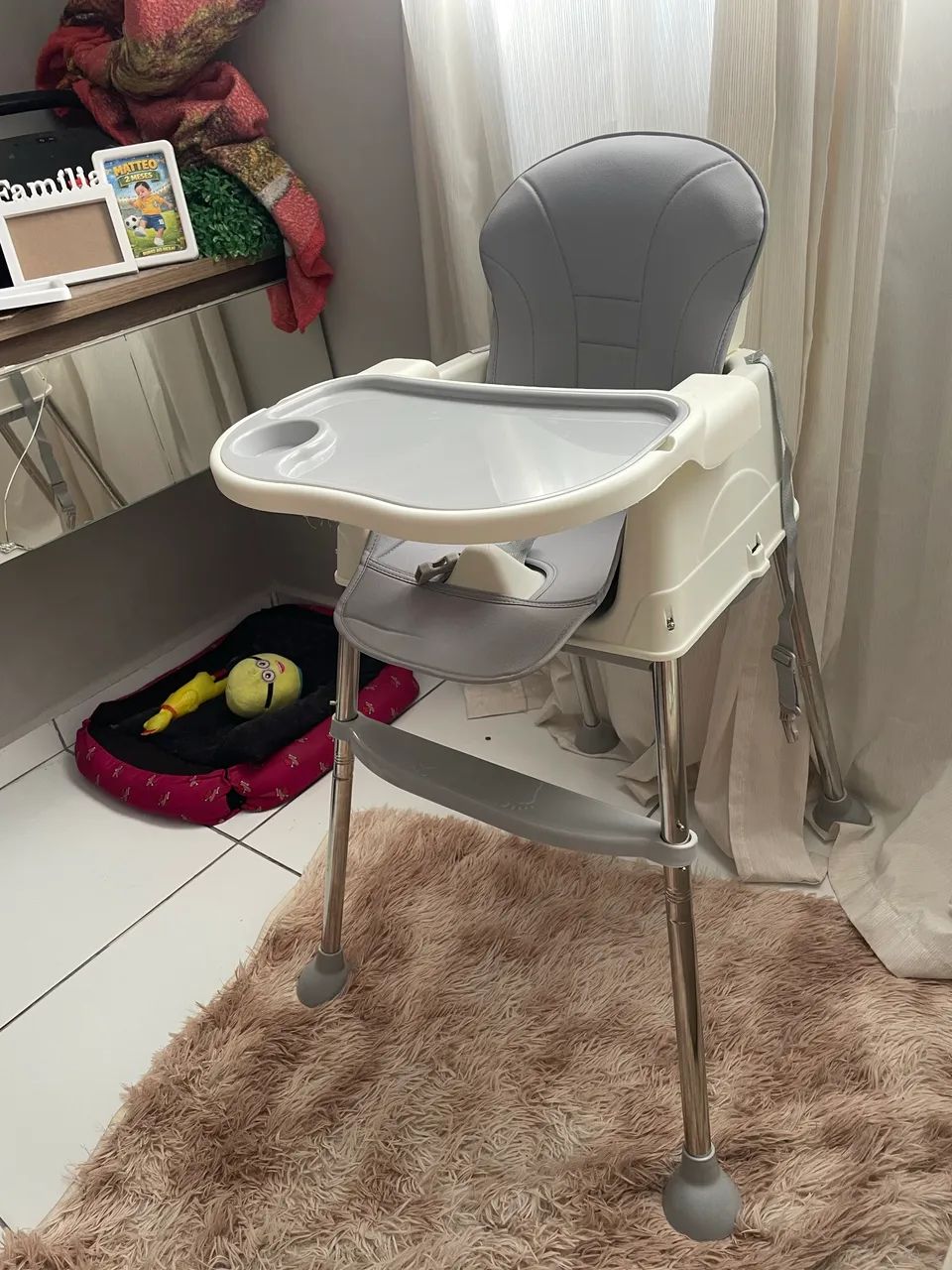 Vendo cadeira de alimentação nova