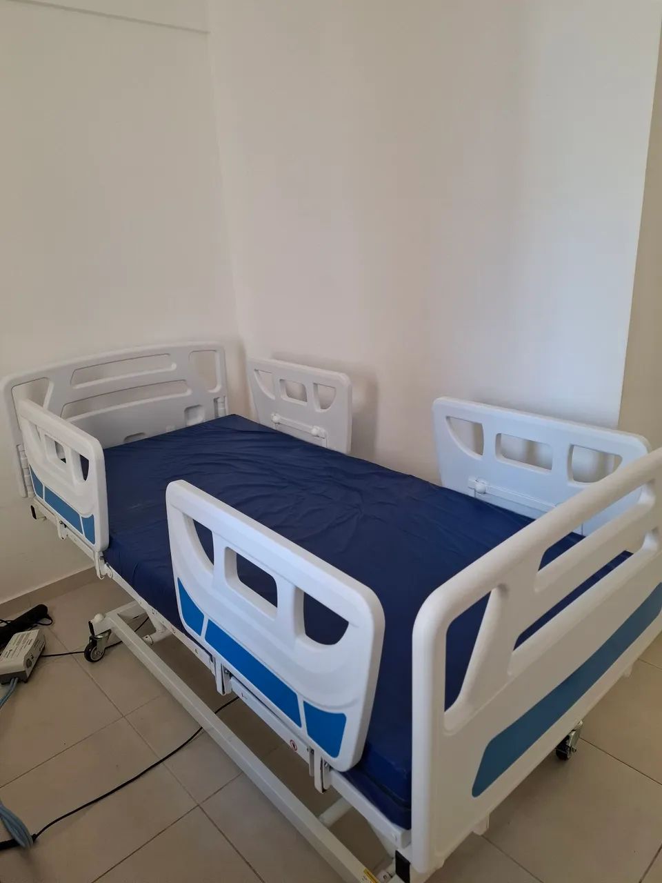 Cama hospitalar motorizada  - Foto 2