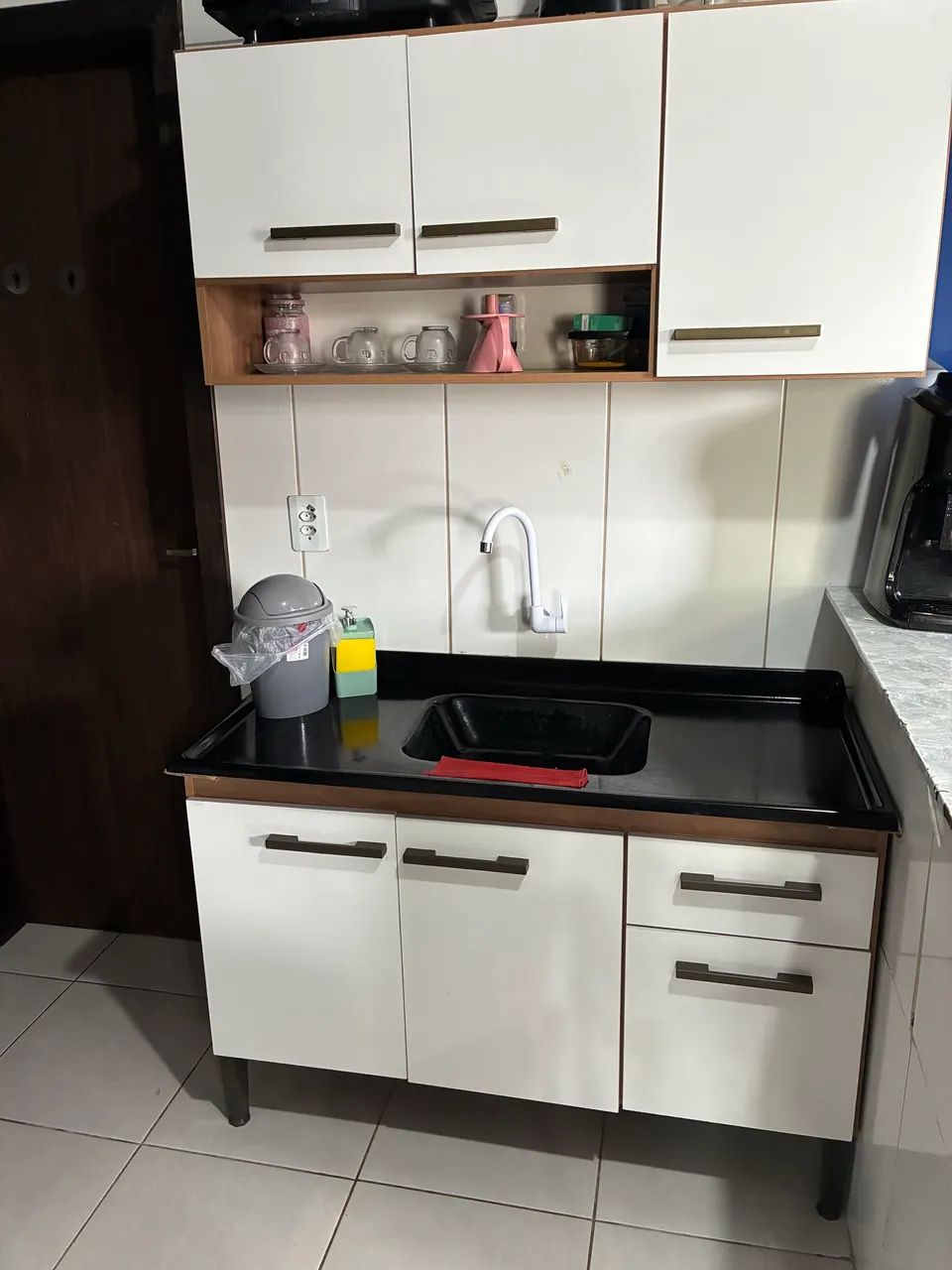 Vendo móveis usados.