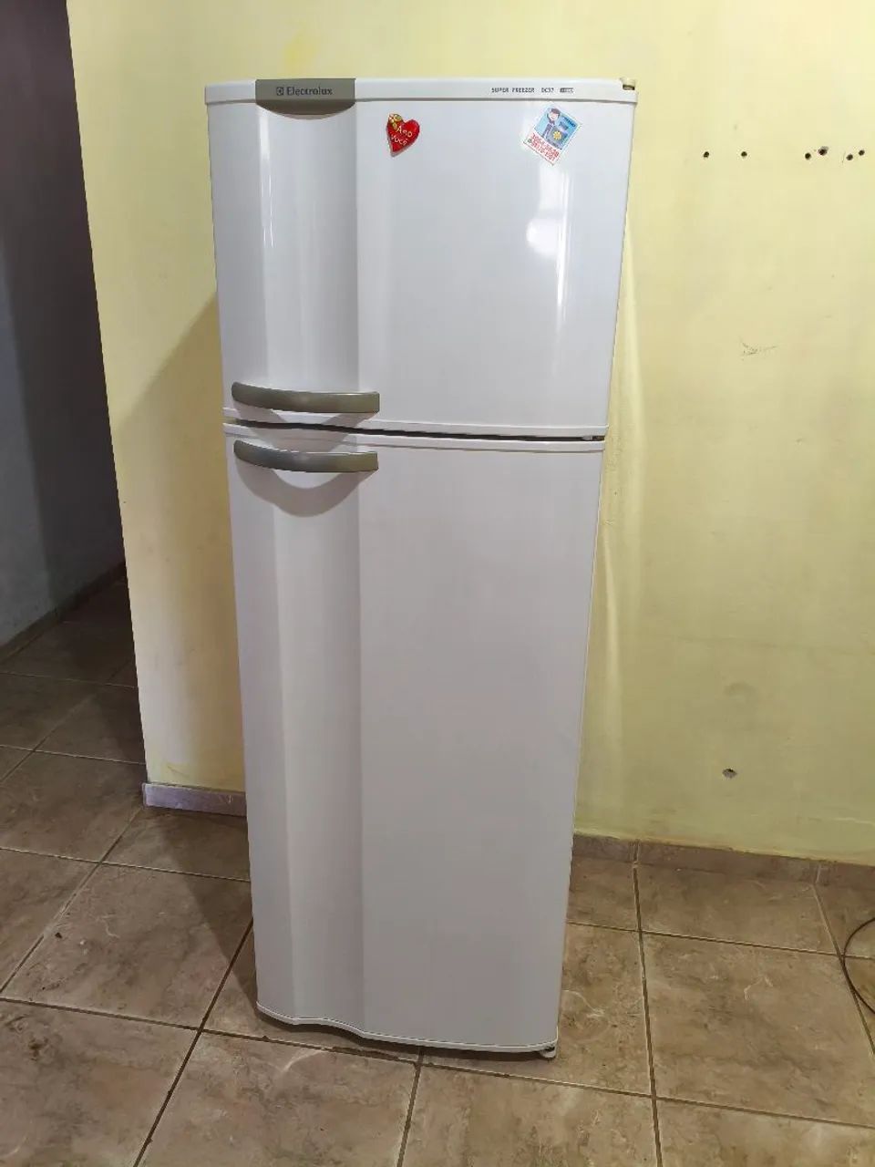 Geladeira  Electrolux DC37 127v