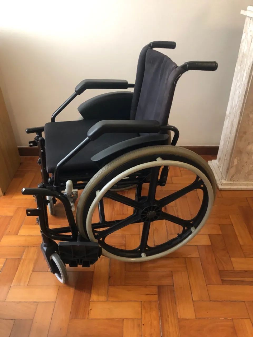 Cadeira de Rodas - Foto 2