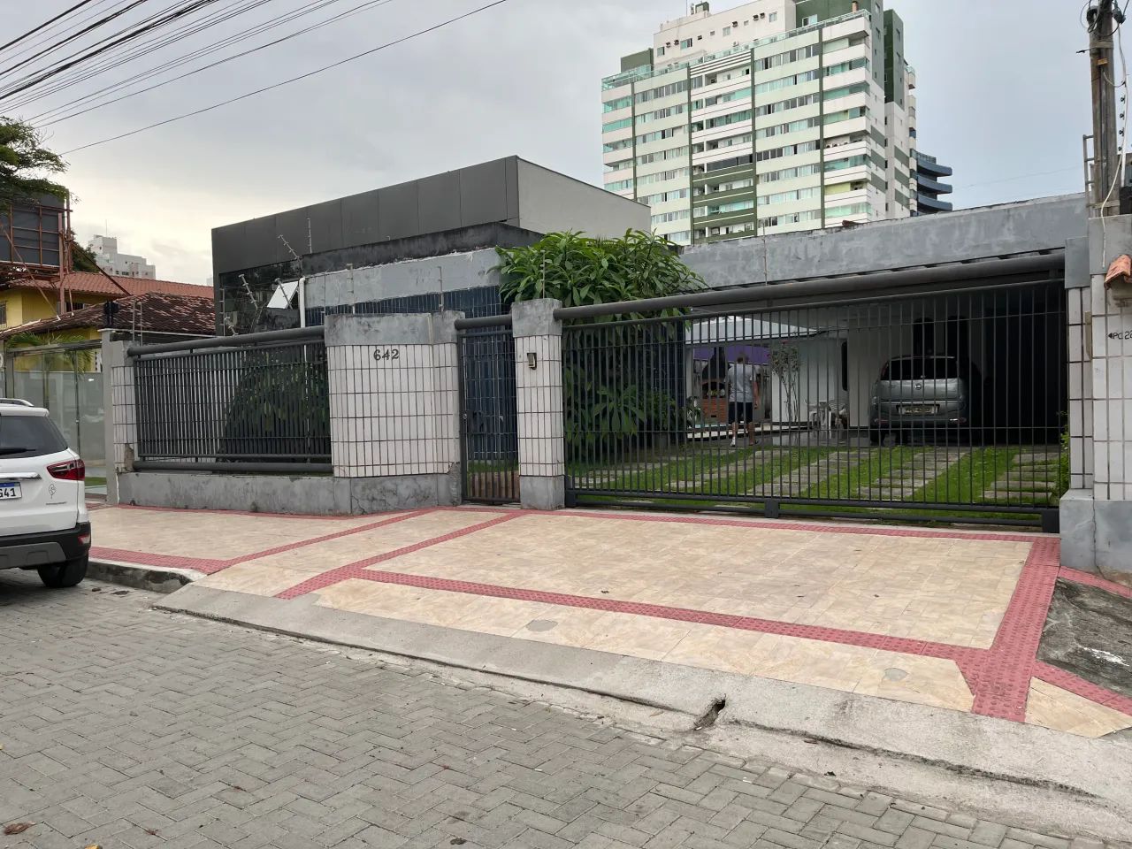 Oportunidade Imperdível: Espaço Comercial de Prestígio na Praia da Costa! - Foto 2