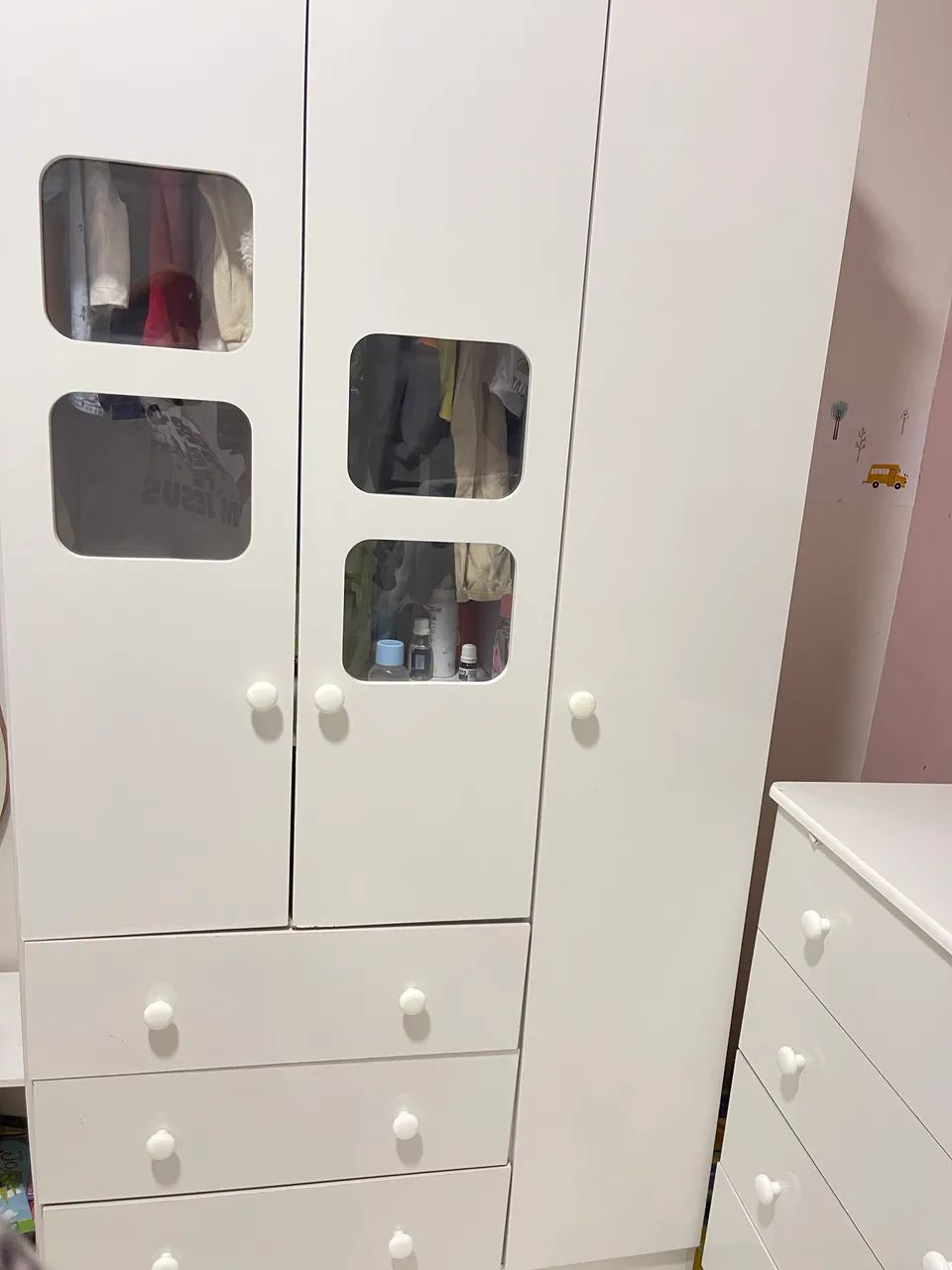 Guarda roupa e cômoda infantil 