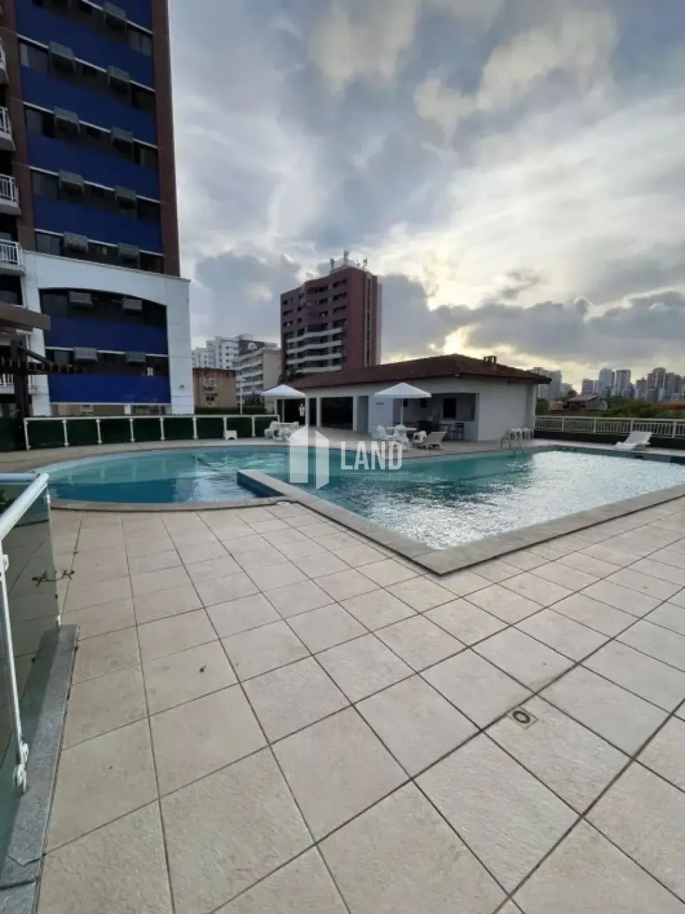 Apto para Vender com 4 quartos e lazer completo Bairro Mucuripe - Foto 2