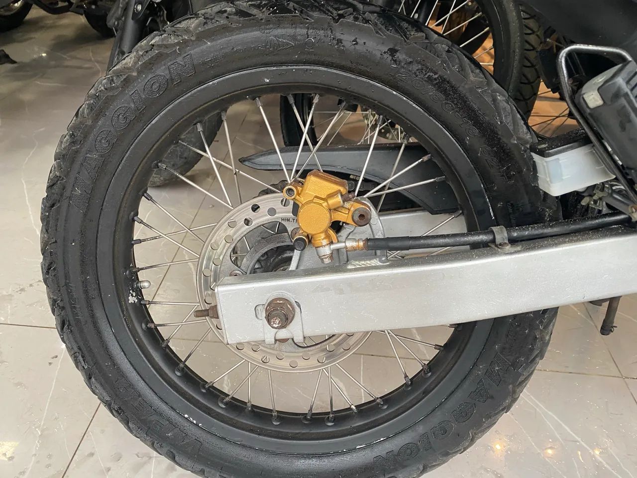 HONDA XRE 300 2013  - Foto 6