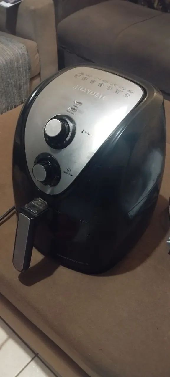 Airfryer seminova - Pouco Usada - VENDER RÁPIDO ? ESTOU DE MUDANÇA  - Foto 3