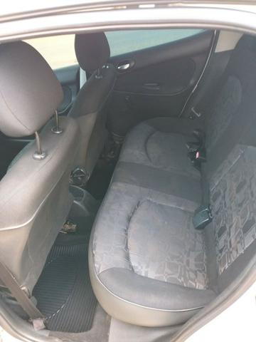 Vendo Peugeot 1.4 207 seminovo 2011 Abaixo da fipe - Foto 7