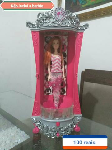 Guarda roupas da Barbie original moda e magia