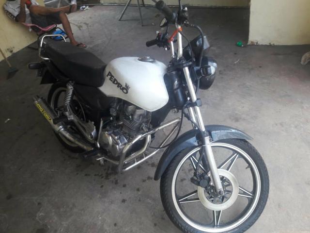 Vendo moto 2002 HONDA CG 125 VALOR 2.300