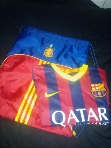 Kit camiseta + bolsa barcelona