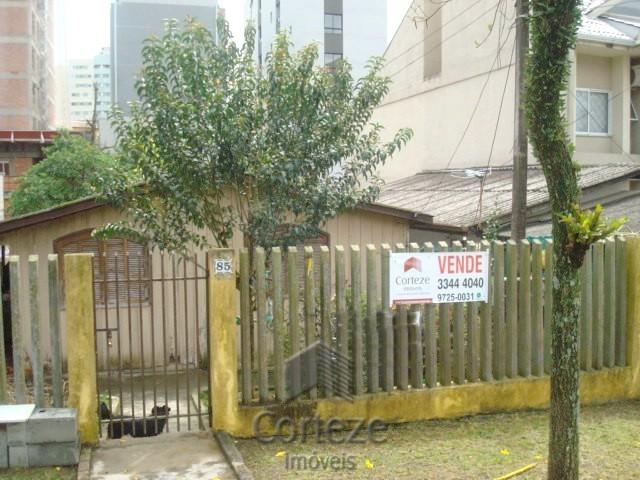 Terreno com 480 m² no Novo Mundo