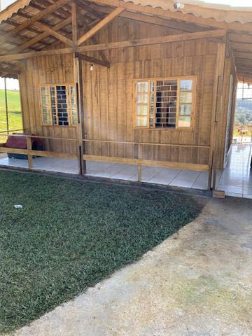 Troco ou vendo chácara em Quitandinha por imóvel em Curitiba ou Balneário Camboriú