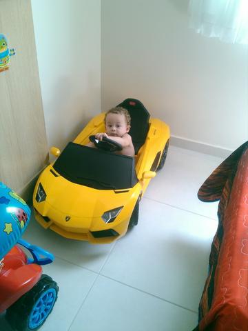 Carrinho Lamborguini elétrico