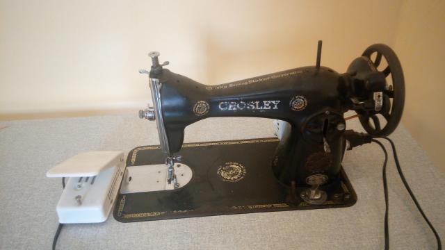 Máquina Costura Antiga Crosley Super Motor Pedal - Foto 4