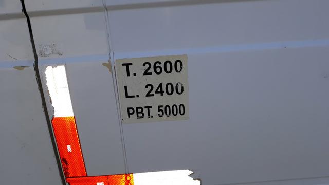 Iveco caminhão furgão - Foto 4