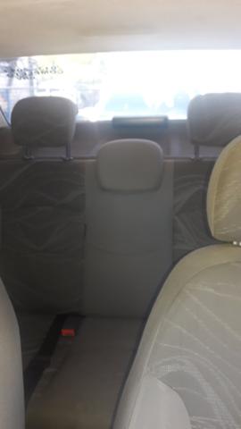 Vendo Siena,carro de procedência - Foto 13