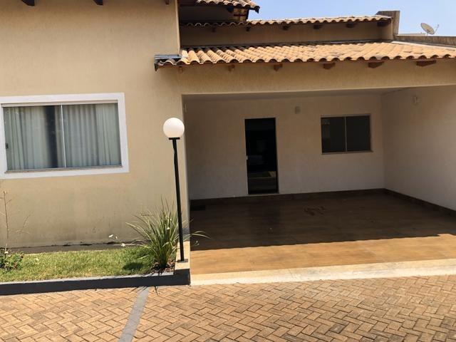 Casa cond fechado com lazer completo nova , 3 qts 2 vagas porcelanato - Foto 3