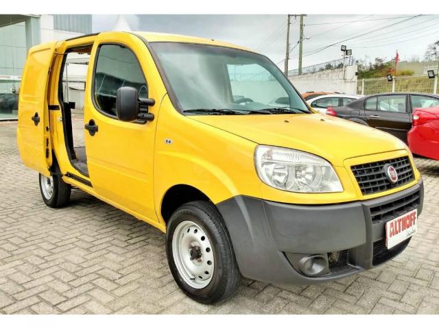 Fiat Doblo Cargo 1.4 com porta lateral 2011 - Foto 2