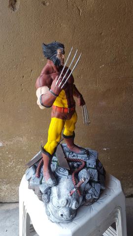 Estátua Wolverine peça de coleção - Foto 3