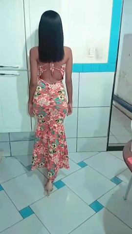 Vendo vestido sereia laranja com florzinhas