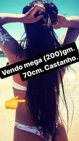 Cabelo castanho humano