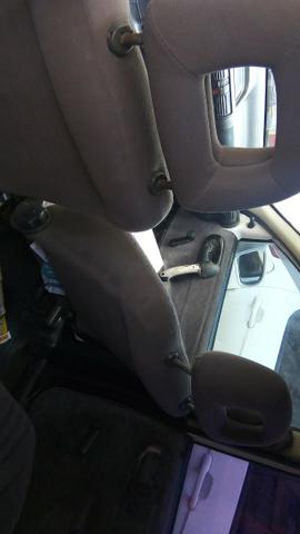 Vende-se um corsa hatch ano 96/97 - Foto 2