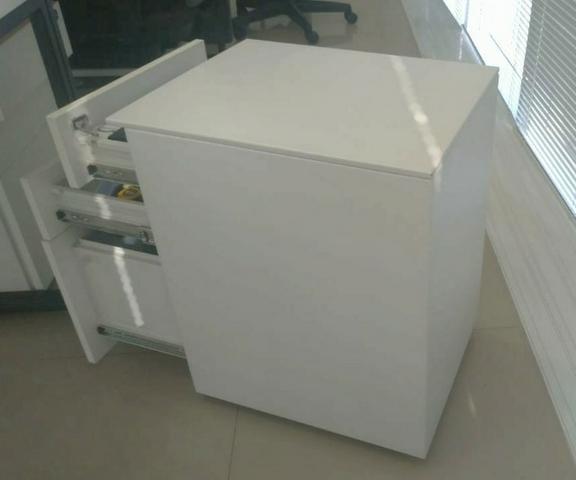 Gaveteiro Volante Branco de aço com 3 Gavetas - Foto 5