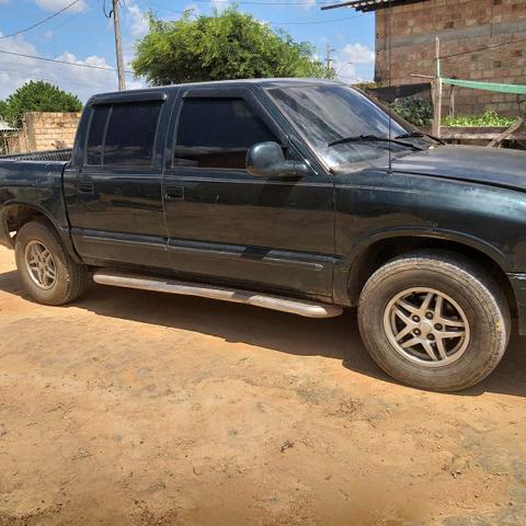 Vende ou troca em carro fechado uma s10 motor Max - Foto 3
