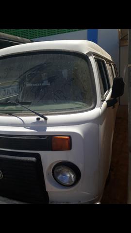 Kombi 2008 top de linha 082- *