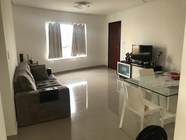 Apartamento no Edf. Águas Belas - Líder