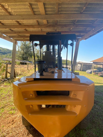 Empilhadeira 4,5t - Seminova - Foto 3