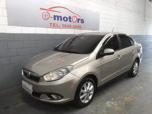 Fiat Grand Siena 1.4 Tetrafuel 4P Manual (planos em entrada)