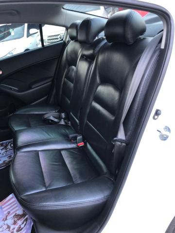 Kia Motors Cerato 1.6 Completo + GNV 5Geração 2015 - Foto 10