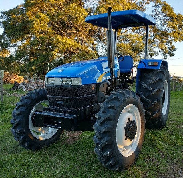 Trator New Holland TT 3840