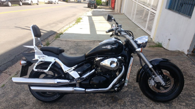 SUZUKI BOULEVARD M 800 2009 PRETA IMPECAVEL