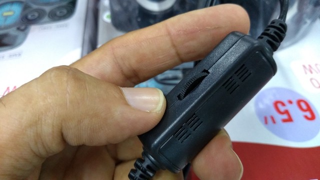 Caixa de som para pc celular ou laptop com iluminação retro 6W Rms - Foto 4