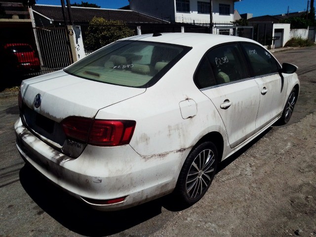 Sucata Jetta 2.0 T 2014 Para Retirada De Peças - Foto 6