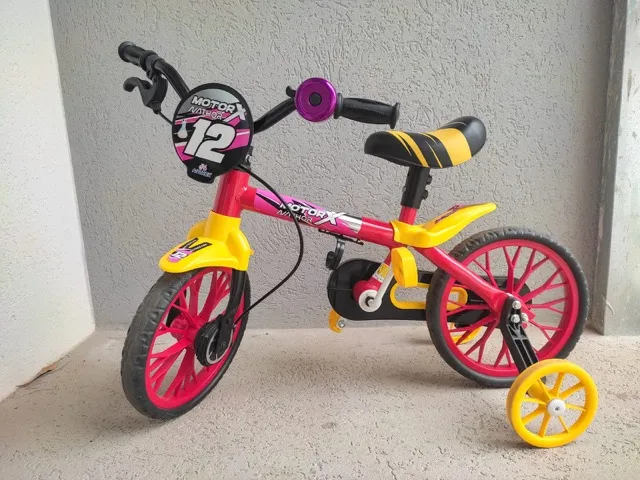 Triciclo 3 Rodas Bicicleta Infantil Menina Ultra Bike com o Melhor Preço é  no Zoom