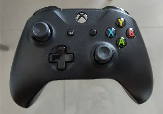 Xbox One S 1TB Usado - Videogames - Santa Cruz Industrial