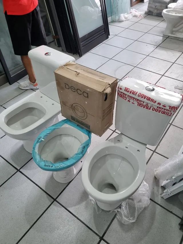 Vasos sanitários Novos! Deluxe.
