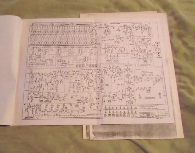 Dois Manuais de serviço de teclados antigos.- Cód. 319 - - Foto 5