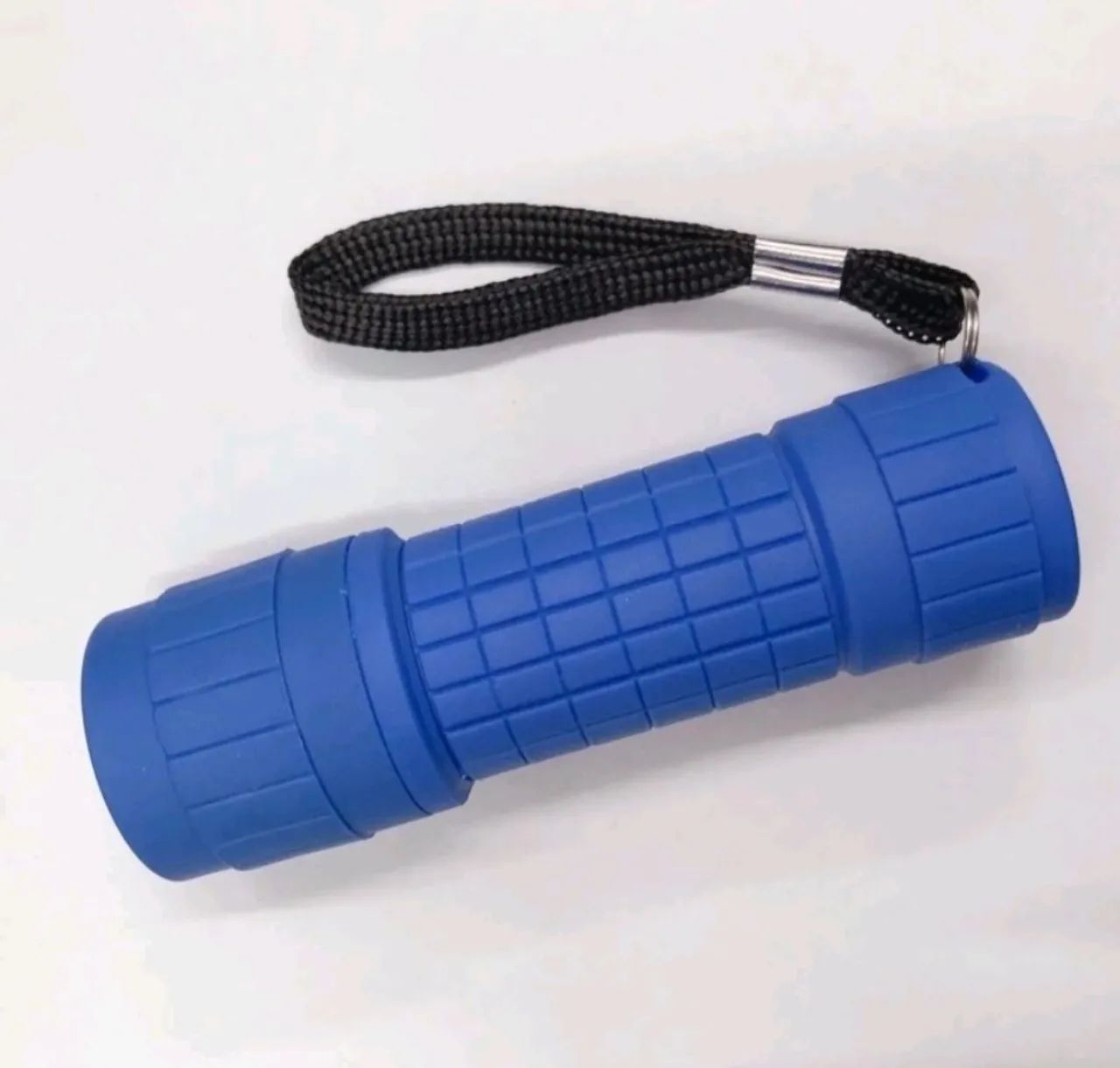 LANTERNA SOBREVIVENCIA A PROVA DE AGUA A PILHAS - Foto 6