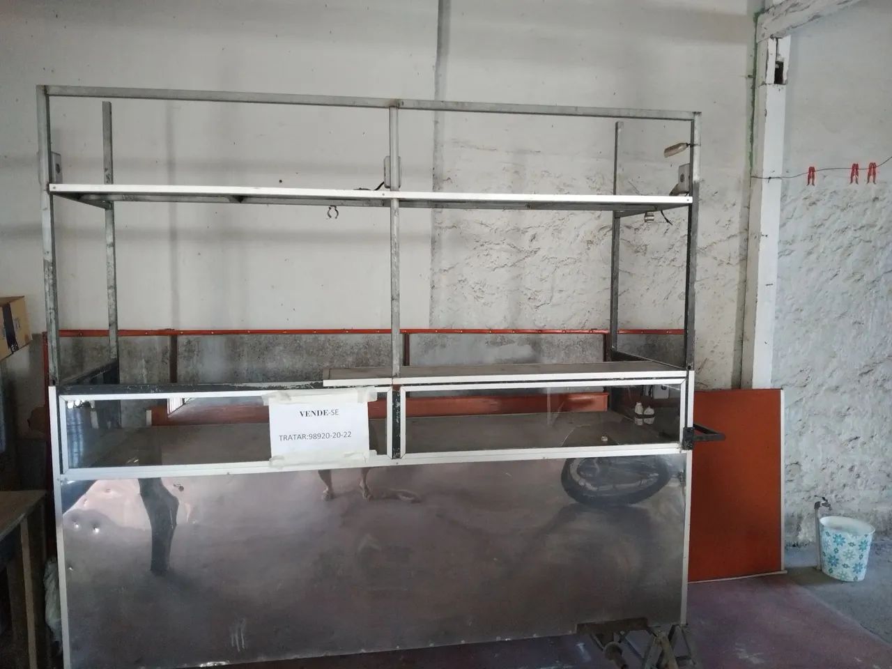 Expositor de Comércio em Aço Inox