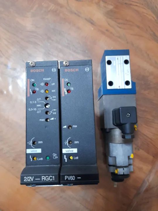 Valvula Proporcional Bosch/Rexroth DBE TBX-1X/180G 24-37Z4ME com Módulo