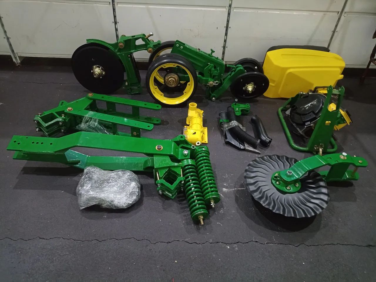 Linha plantadeira John Derre 1100 e 2100