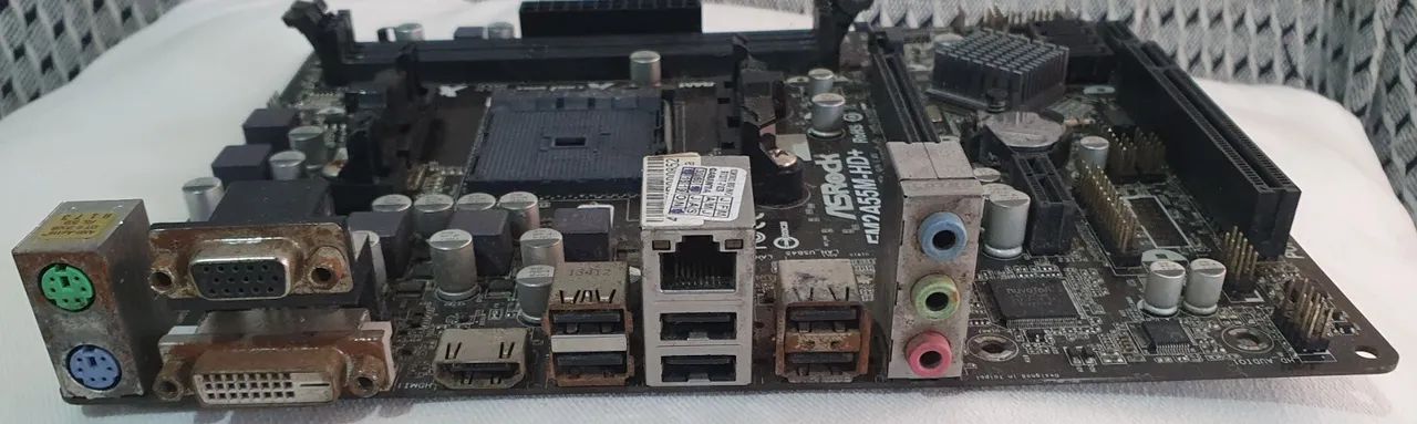 Placa Mãe FM2 Asrock FM2A55M-HD+ Com Defeito - Foto 2